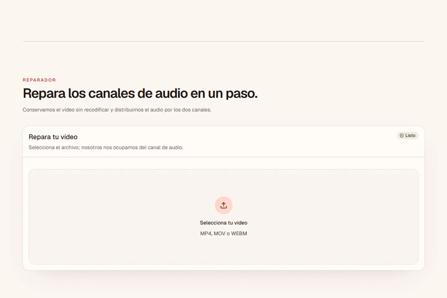 Interfaz de la aplicación Auduo, disponible en auduo.marcparra.tech, con el área para seleccionar un vídeo y reparar su audio.